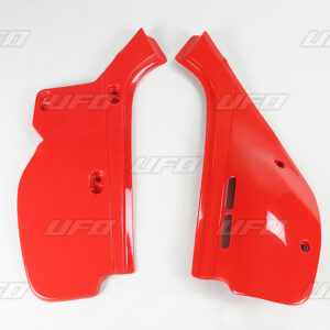 UFO BOCZKI TYLNE HONDA XR 600R '88-'02 KOLOR CZERWONY (2SZT. KPL)