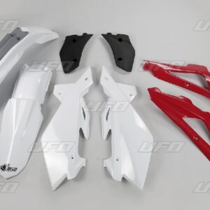 UFO KOMPLET PLASTIKÓW HUSQVARNA CR 250 2T '09-'13 KOLOR OEM (BIAŁY/CZERWONY/CZARNY) (HU608E999)