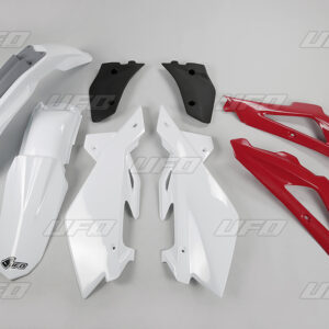 UFO KOMPLET PLASTIKÓW HUSQVARNA CR 2T '06-'08 KOLOR OEM '07-'08 (BIAŁY/CZERWONY/CZARNY) (HU605E999)