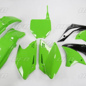 UFO KOMPLET PLASTIKÓW KAWASAKI KXF 250 '06 KOLOR ZIELONY (KA204E026)