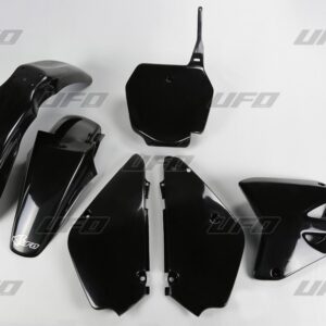 UFO KOMPLET PLASTIKÓW SUZUKI RM 85 '00-'24 KOLOR CZARNY (SU405E001)