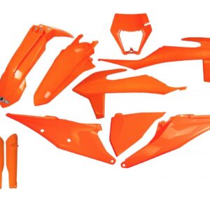 UFO KOMPLET PLASTIKÓW (FULL KIT) Z OSŁONAMI TELESKOPÓW (AMORTYZATORÓW) KTM EXC 125 '20-'21, EXC 250 / 300 TPI '20-'23, EXC-F 250 / 350 / 450 / 500 '20-'23 KOLOR POMARAŃCZOWY