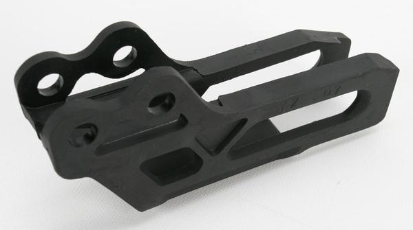 UFO PROWADNICA ŁAŃCUCHA YAMAHA YZ 125/250 '09-'25, YZF 250 '07-'23, YZF 450 '07-'22, WRF 250/450 '07-'25 KOLOR CZARNY