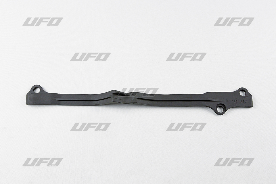 UFO ŚLIZG ŁAŃCUCHA SUZUKI RM 125/250 '01-'25, RMZ 250 '07-'09, RMZ 450 '05-'06 ORAZ '08-'09 KOLOR CZARNY